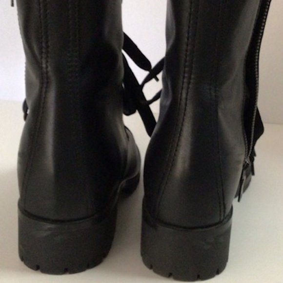 PRADA Black Leather Combat Boot w/ lug sole size 39 - Picture 3 of 14